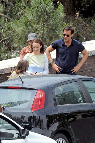 Illustration for article titled Charlie Sheen Gets Married • Lily Allen Gets Her Roots Done